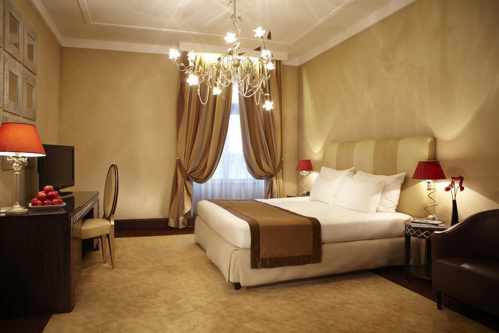 Територія Boscolo Budapest Autograph Collection (ex. New York Palace) 5*