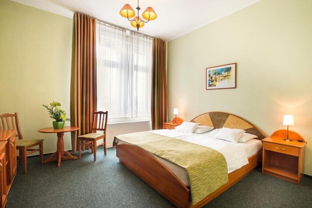Вид Baross City Hotel 3*