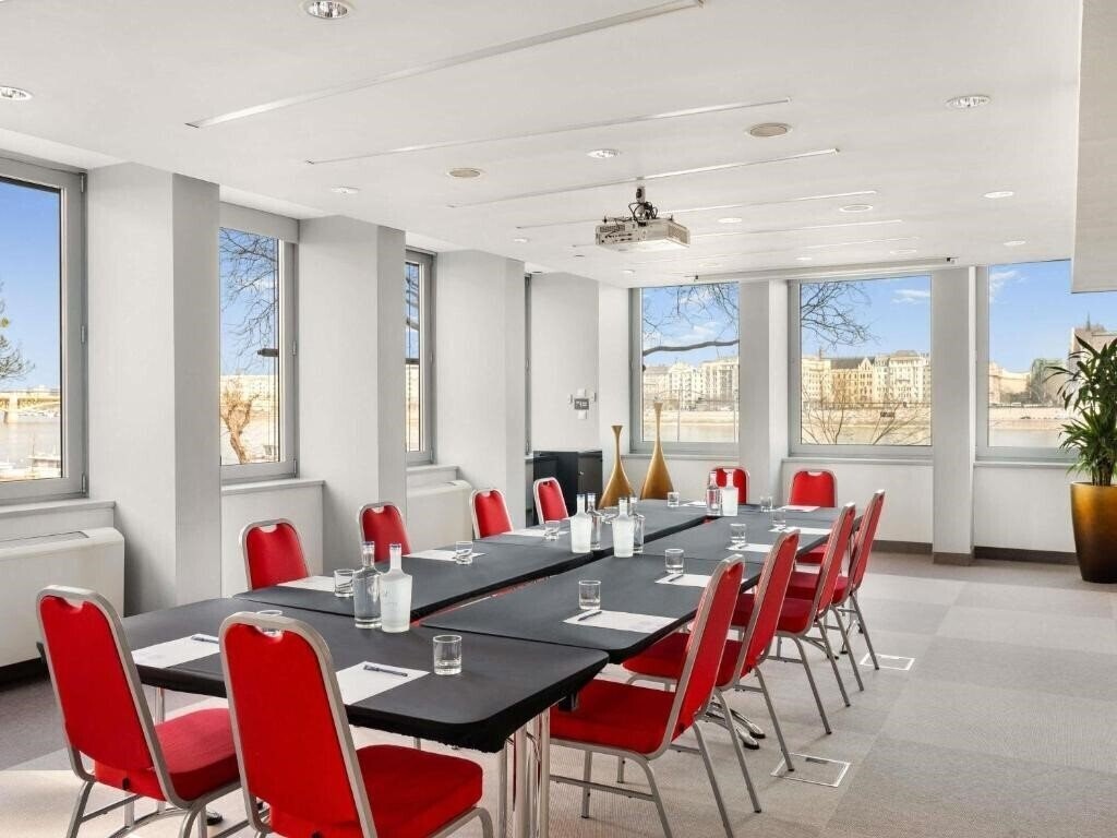Картинка Novotel Danube 4*