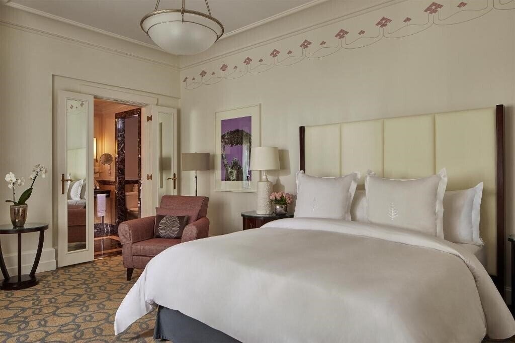 Вид Four Seasons Gresham Palace (ex. Four Seasons Gresham Palace Hotel) 5*