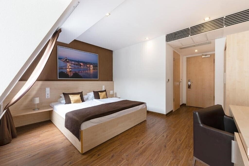 Територія Promenade City Hotel 3*