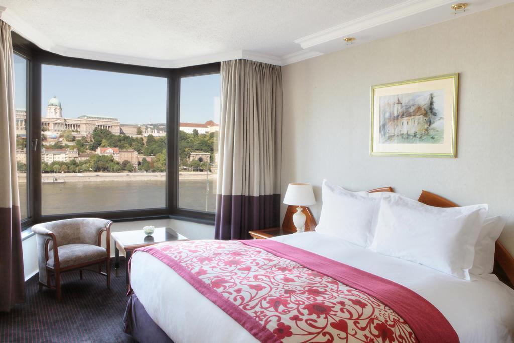 Територія Sofitel Budapest Chain Bridge 5*