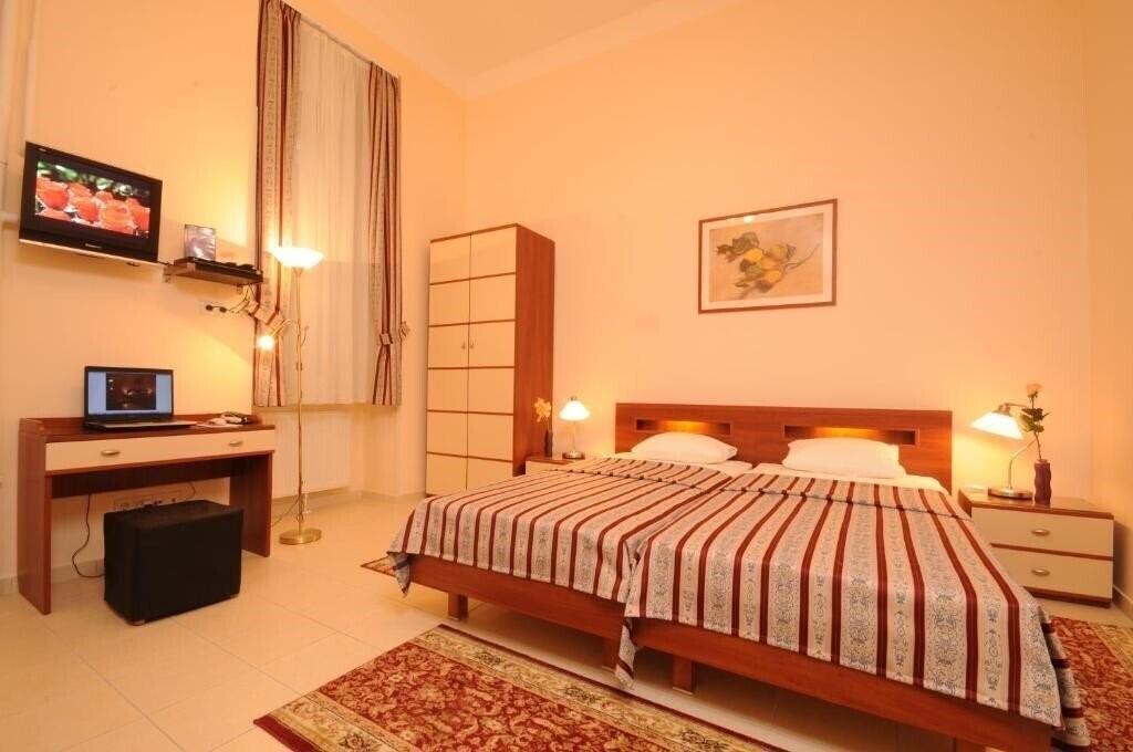 Територія Hotel Museum Budapest 4*