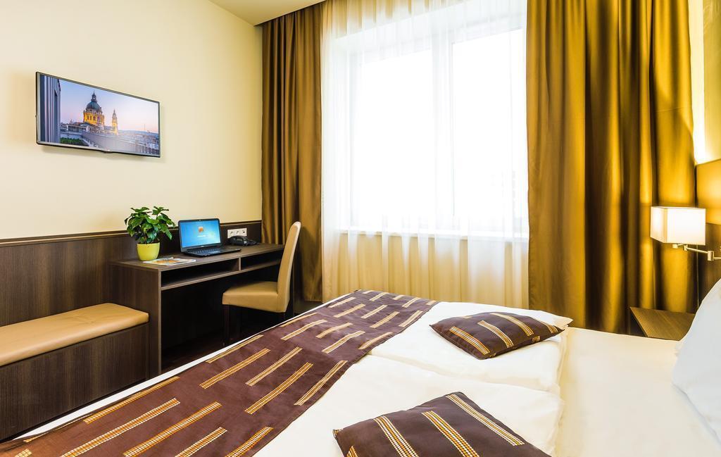 Вид 12 Revay Hotel 3*