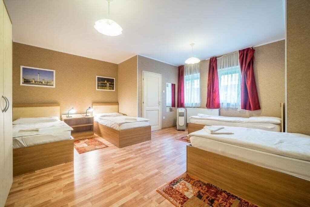 Апартаменти Silver Budapest City Center 3*