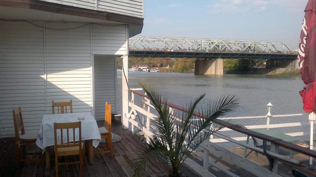 Апартаменты Botel Lisa 3*