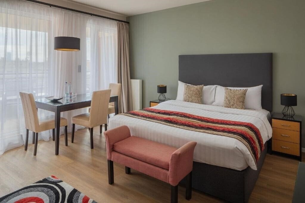 Отель Fraser Residence Budapest 4*