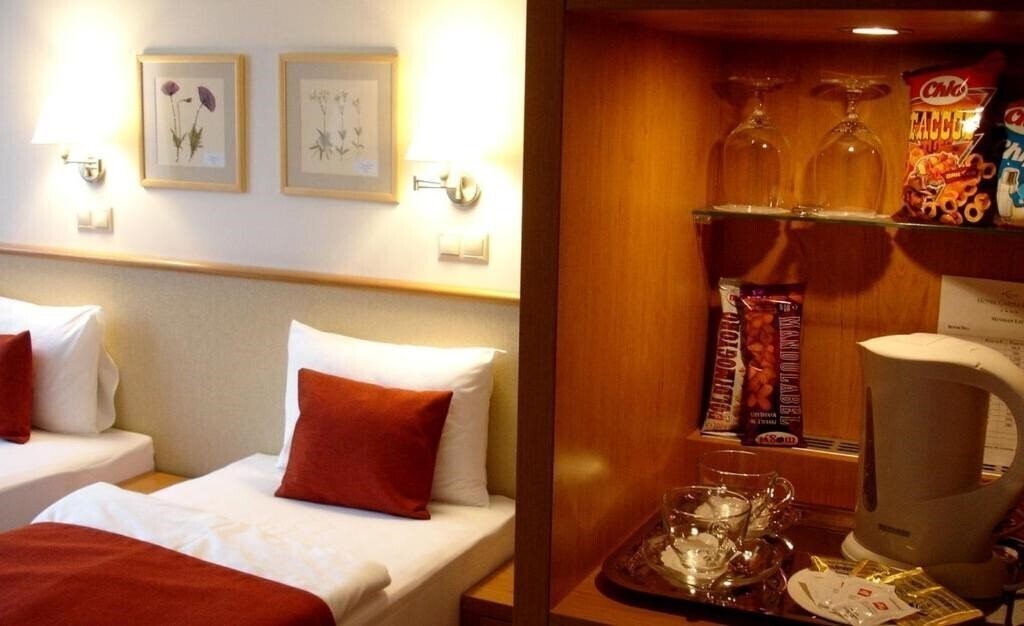 Фотографія Castle Garden 4*