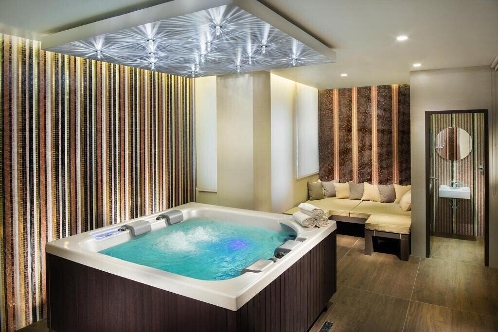 Панорама Prestige Hotel Budapest 4*