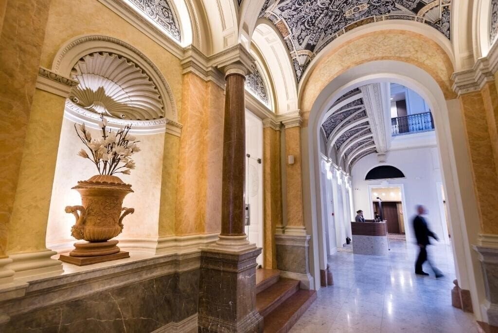 Апартаменты Hotel Moments Budapest 4*