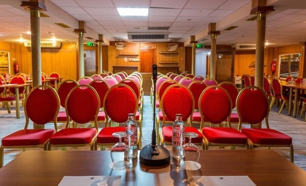 Панорама Grand Jules Boat Hotel 3*