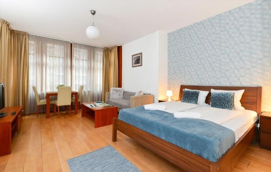 Отель Lord Residence 3*