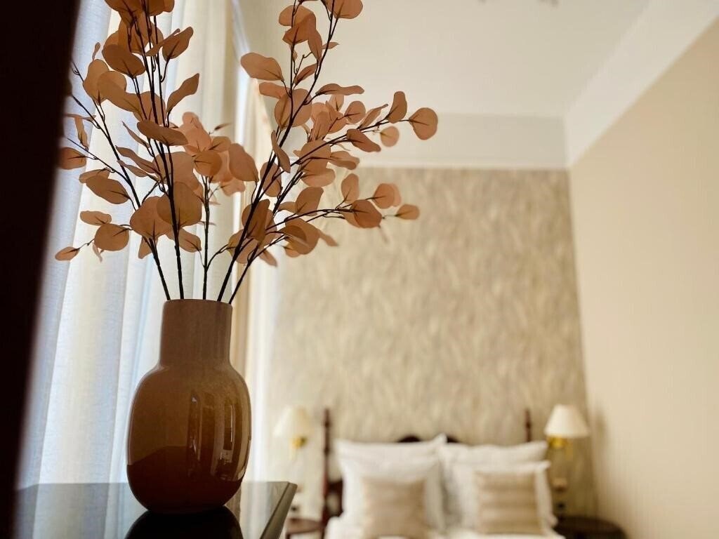 Апартаменты OPERA16 Guestrooms (ex. Opera Loft Apt) 3*