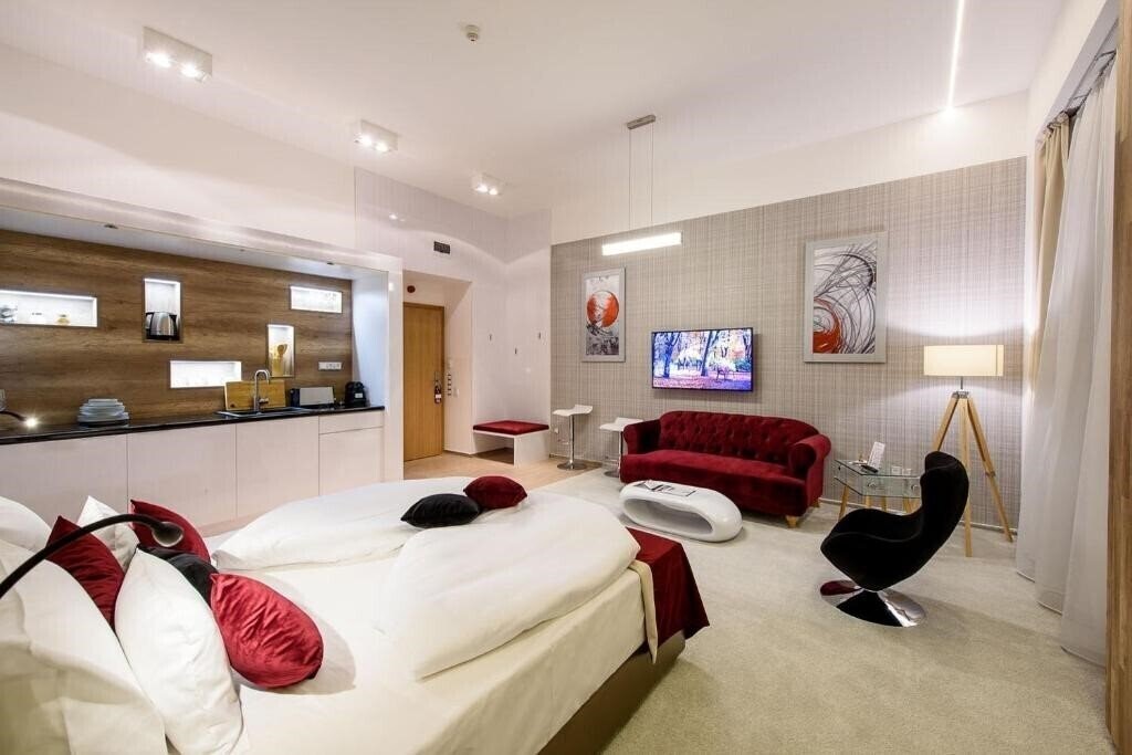 Вид Karoly Corner Residences 3*