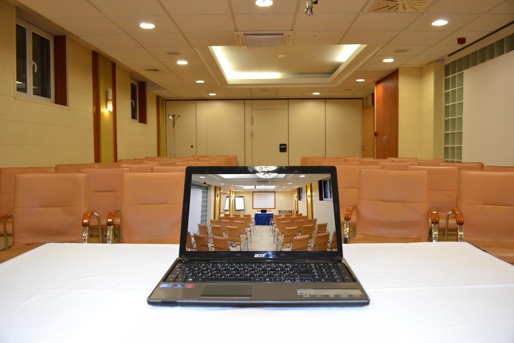 Территория VERITAS HOTEL (ex. Hotel Veritas) 3*