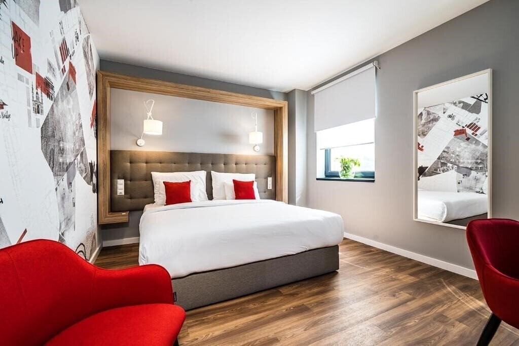 Панорама Up Hotel Budapest 4*