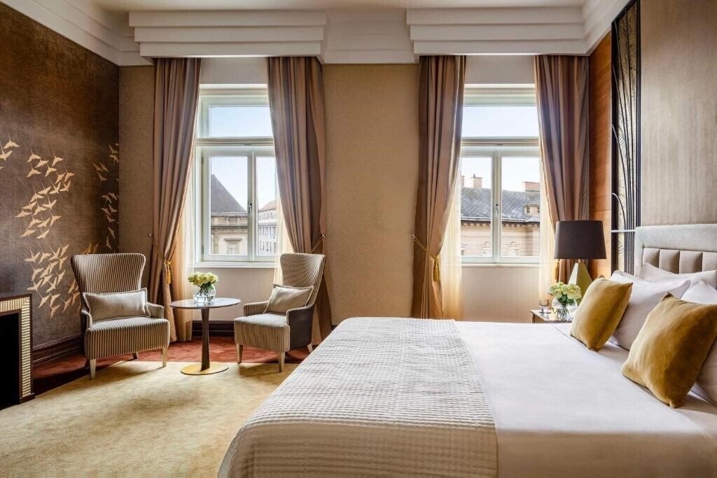 Територія Anantara New York Palace Budapest Hotel 5*