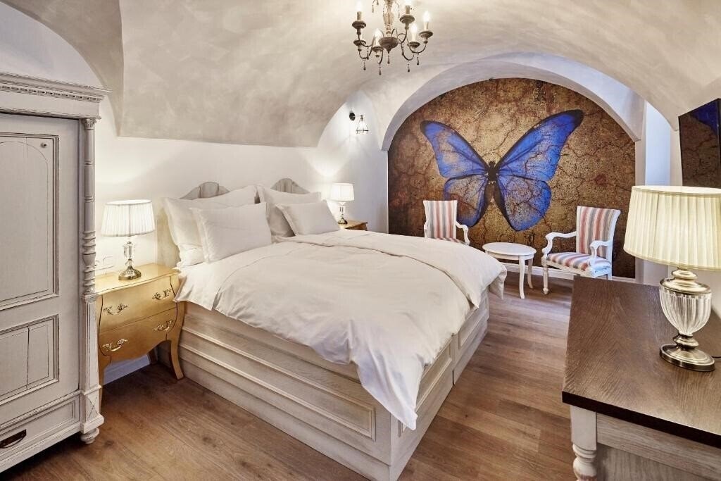 Отель Maison Bistro & Hotel 4*