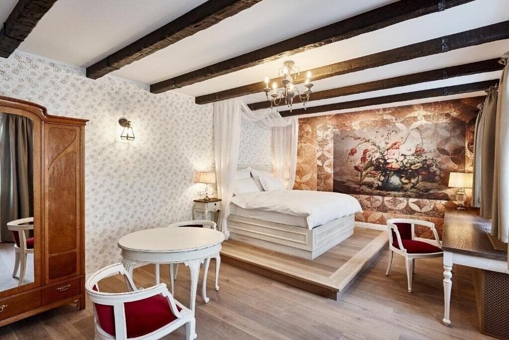 Фотография Maison Bistro & Hotel 4*