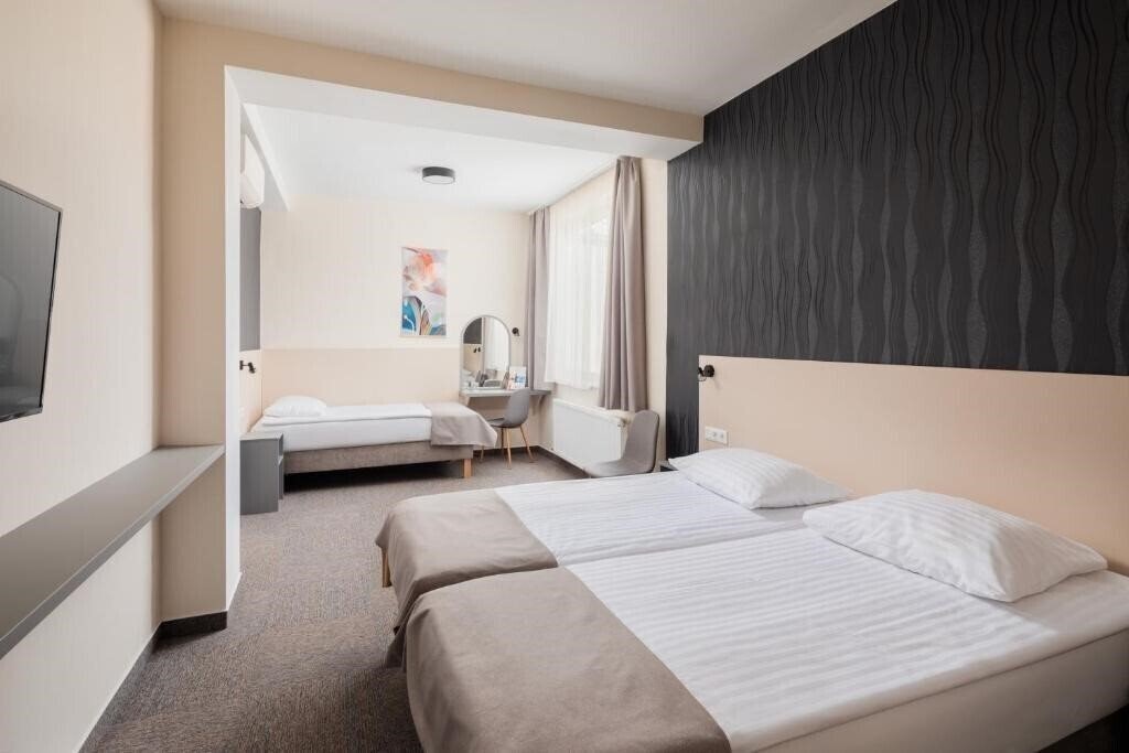 Вид Hotel Benczur 3*