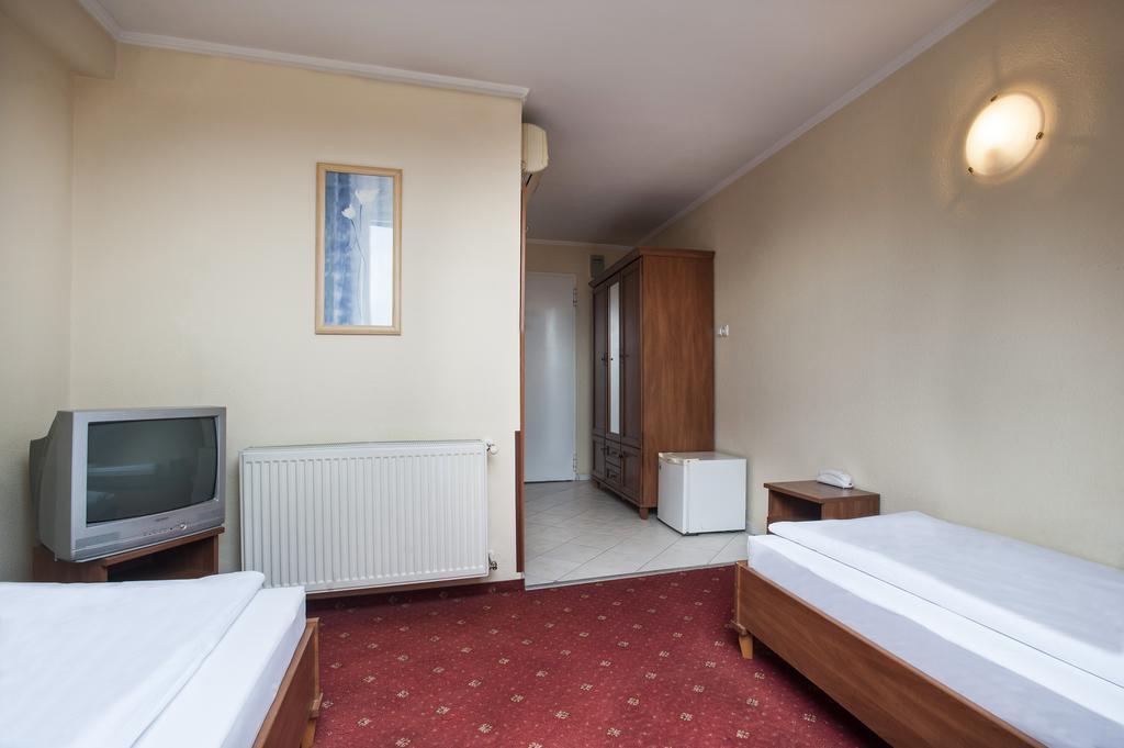 Панорама Atlas Hotel 3*