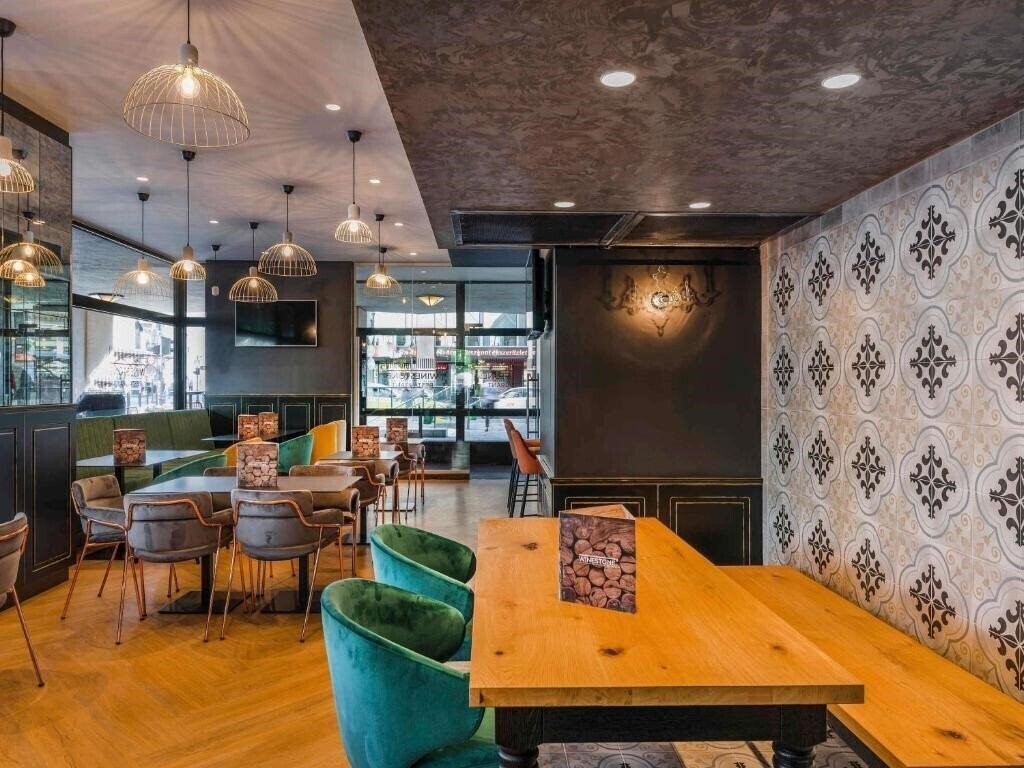 Отель Mercure Korona 4*