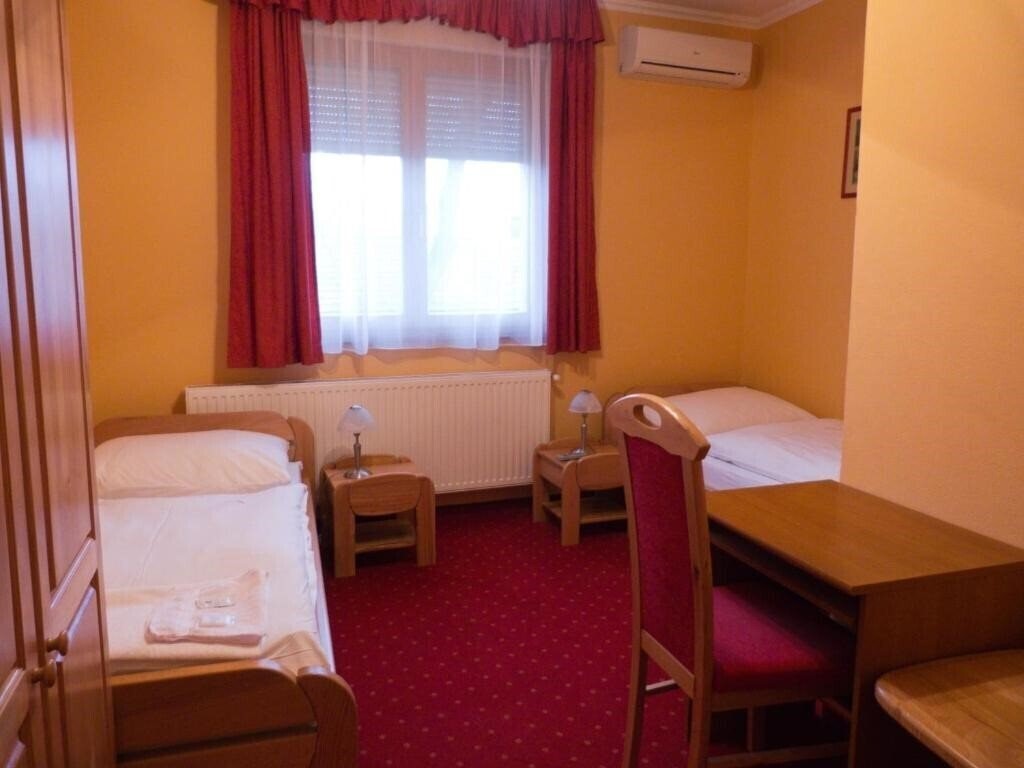 Апартаменти Euro Panzio 3*
