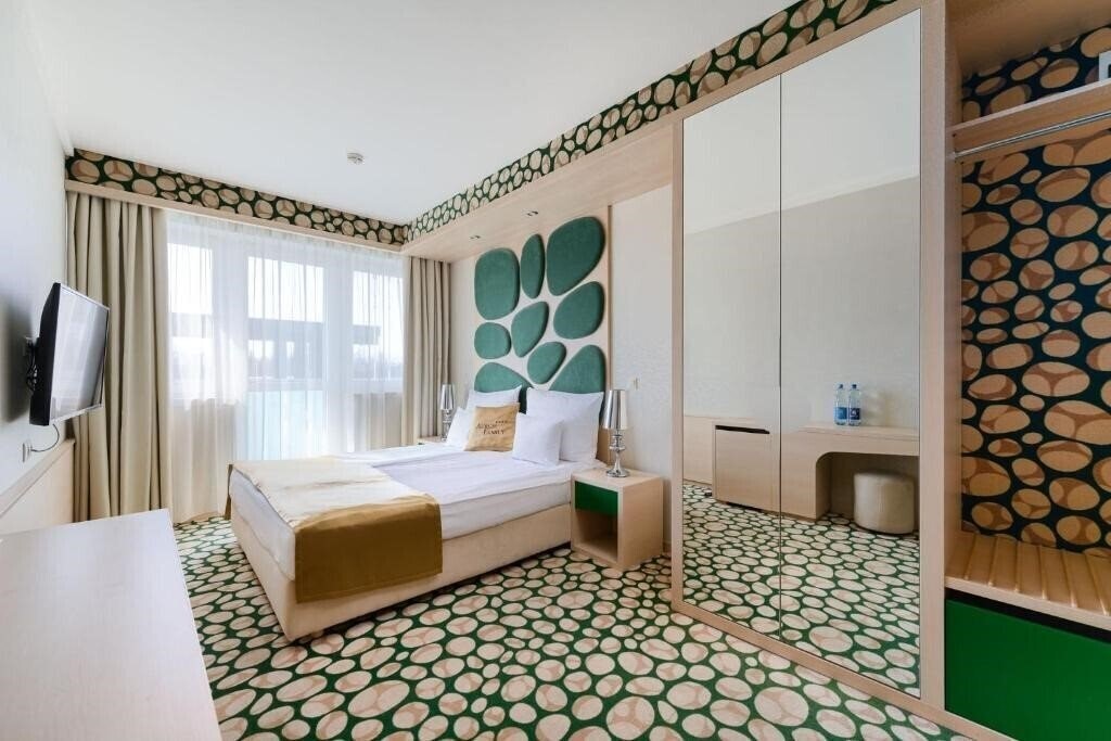 Панорама Aurum Family 4*