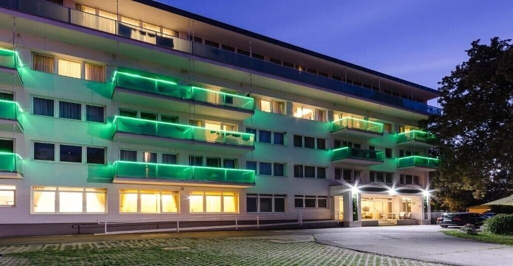 Зображення Aurum Family 4*