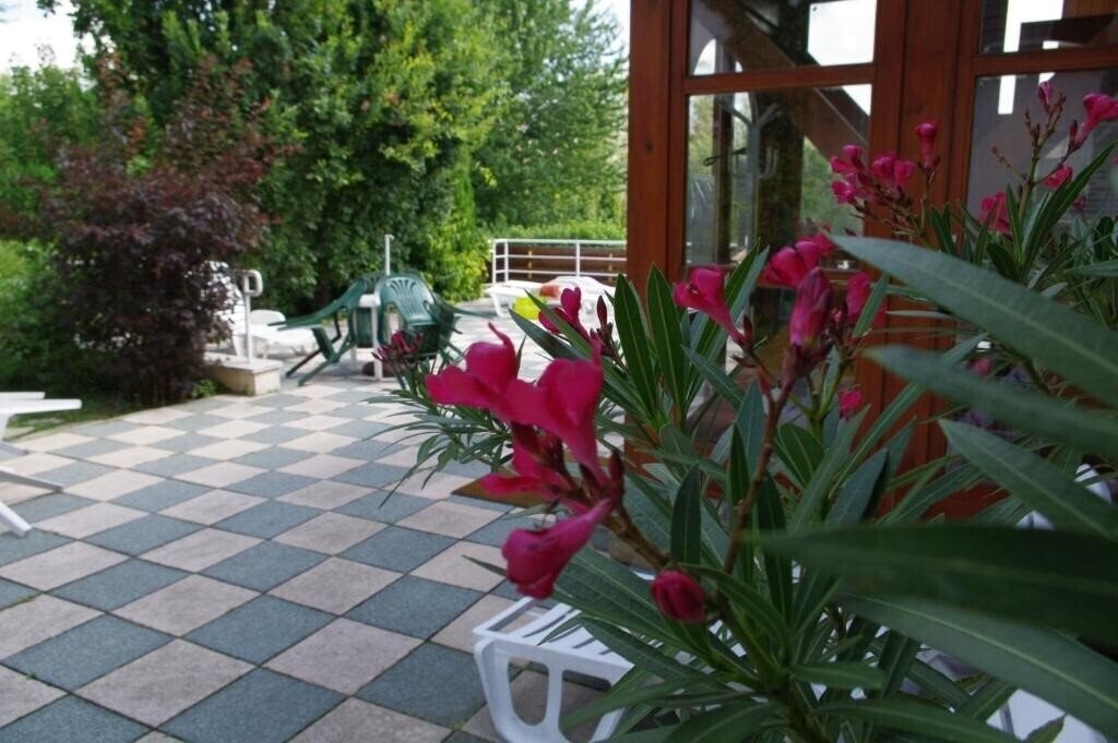 Вид Agnes Hotel 3*