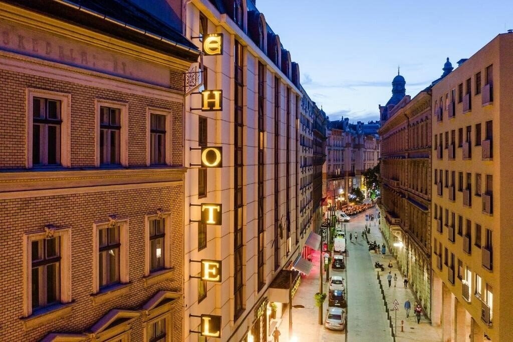 Територія Erzsebet Hotel 3*