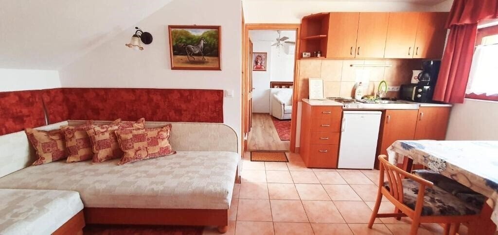 Апартаменти Apart Julia Villa 1*