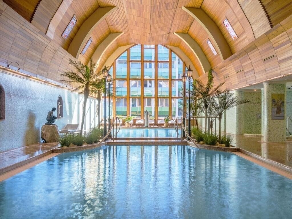 Панорама Naturmed Hotel Carbona 4*
