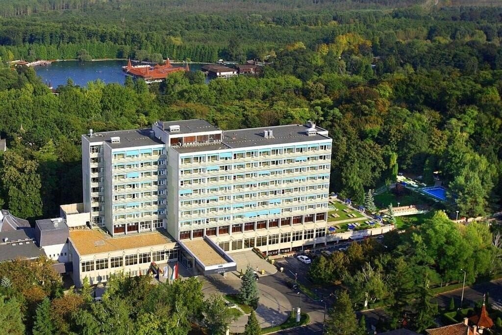 Вид Danubius Health SPA Resort Heviz 4*