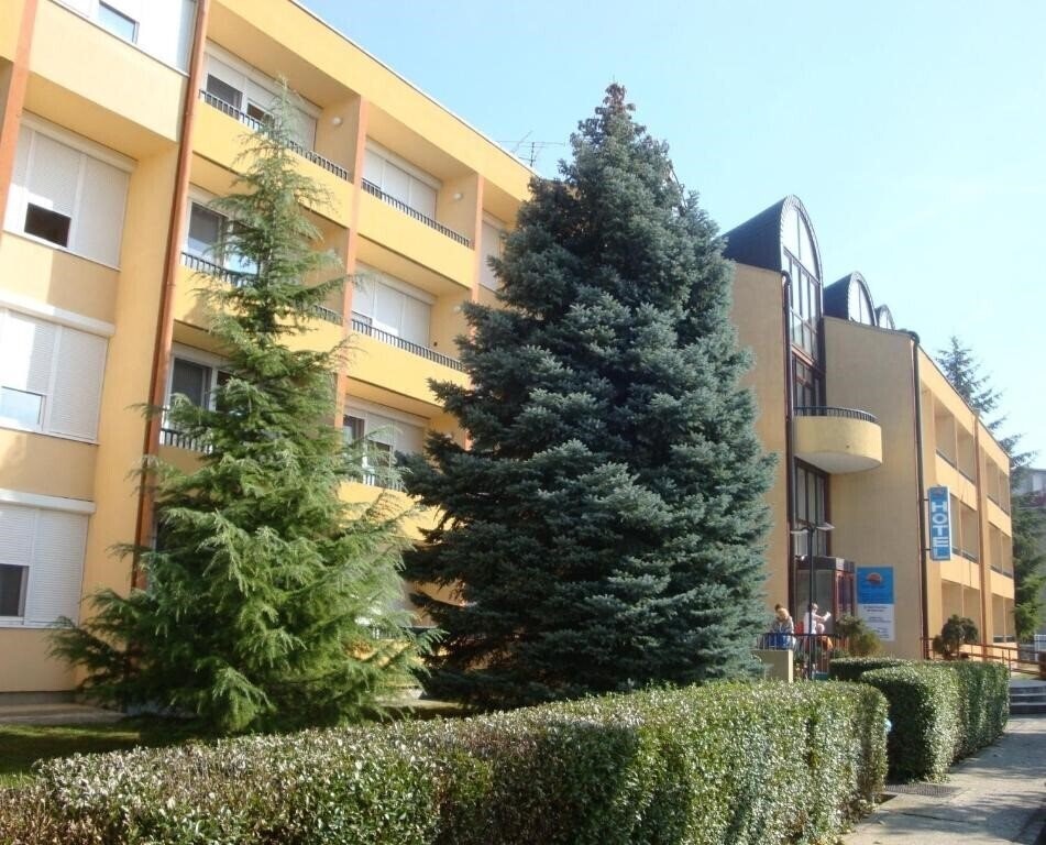 Готель Napfeny Heviz 3*