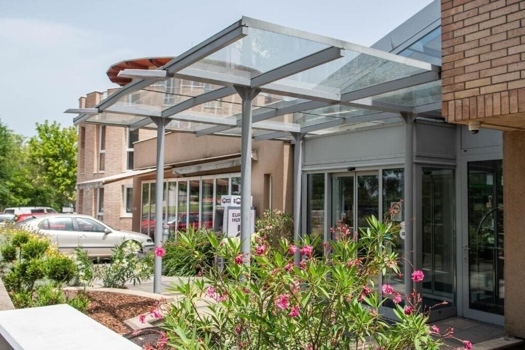 Фотографія Ce Plaza Hotel 4*