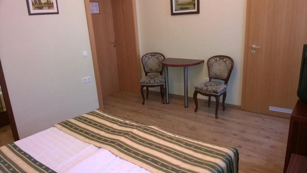 Панорама Blaha Lujza Hotel 4*