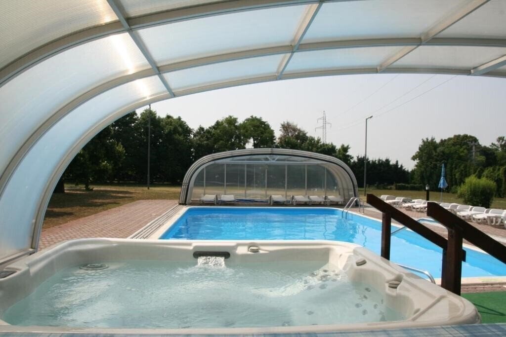 Изображение Ovit Hotel 3*