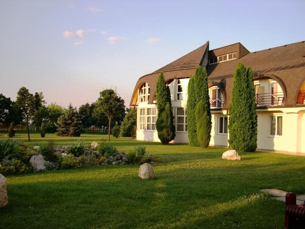 Вид Ovit Hotel 3*