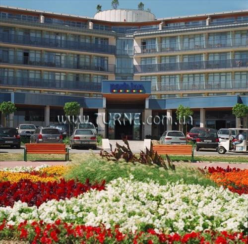 Апартаменты Park Inn Sarvar 4*