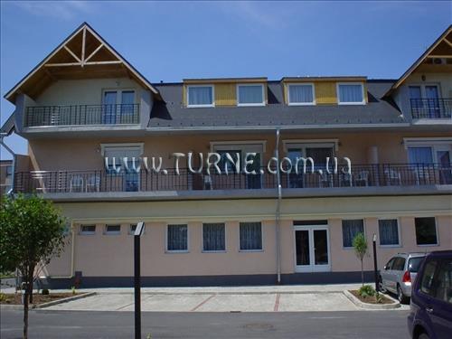 Вид Wolf Hotel 3*