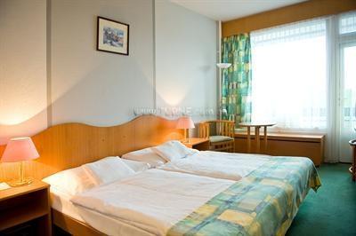 Вид City Partner Hotel Szieszta 3*