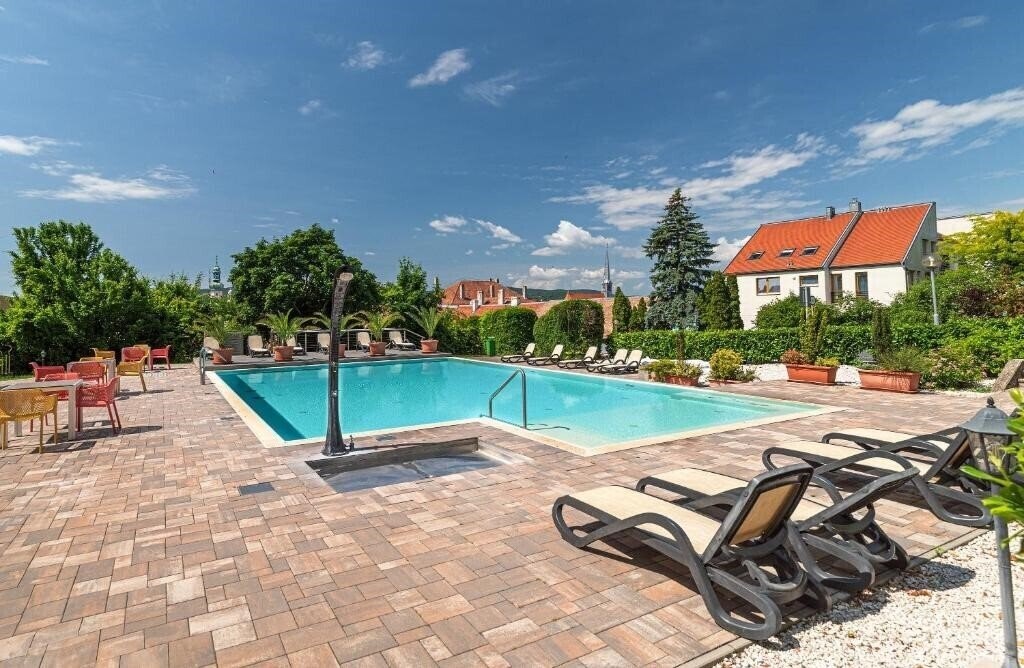 Панорама Sopron Hotel 4*