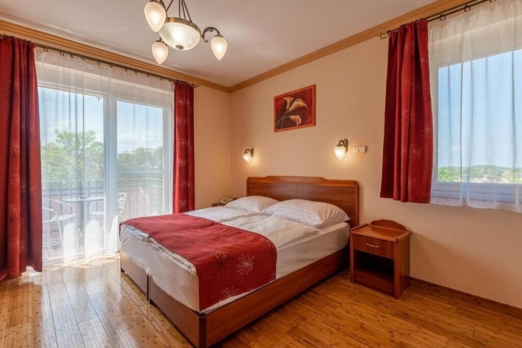 Панорама Fried Kastely 4*