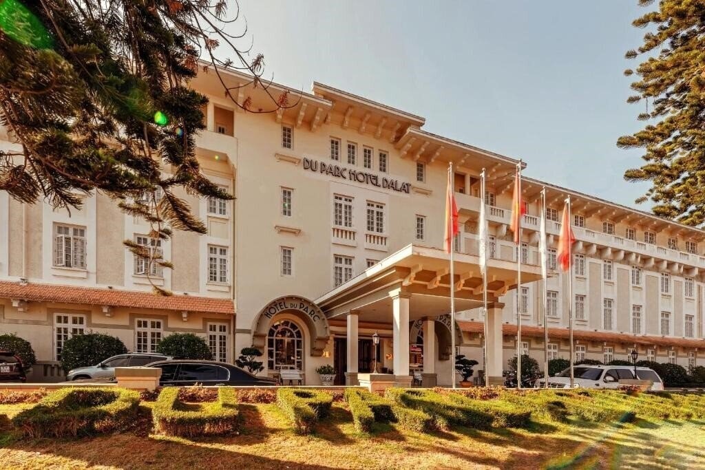 Апартаменти Dalat Hotel Du Parc (ex. Du Parc Hotel, Mercure Dalat Du Parc, Novotel Dalat) 4*
