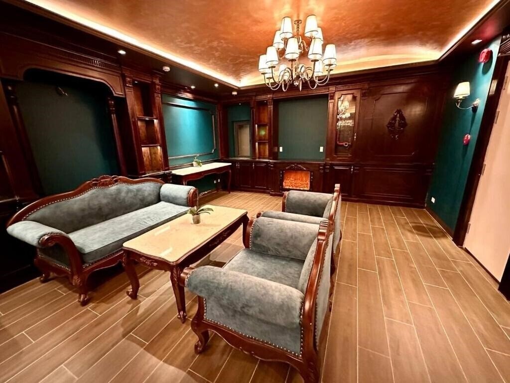 Панорама Tulip Hotel 2 2*