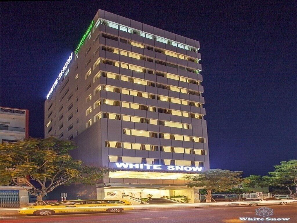 Отель White Snow Hotel 3*