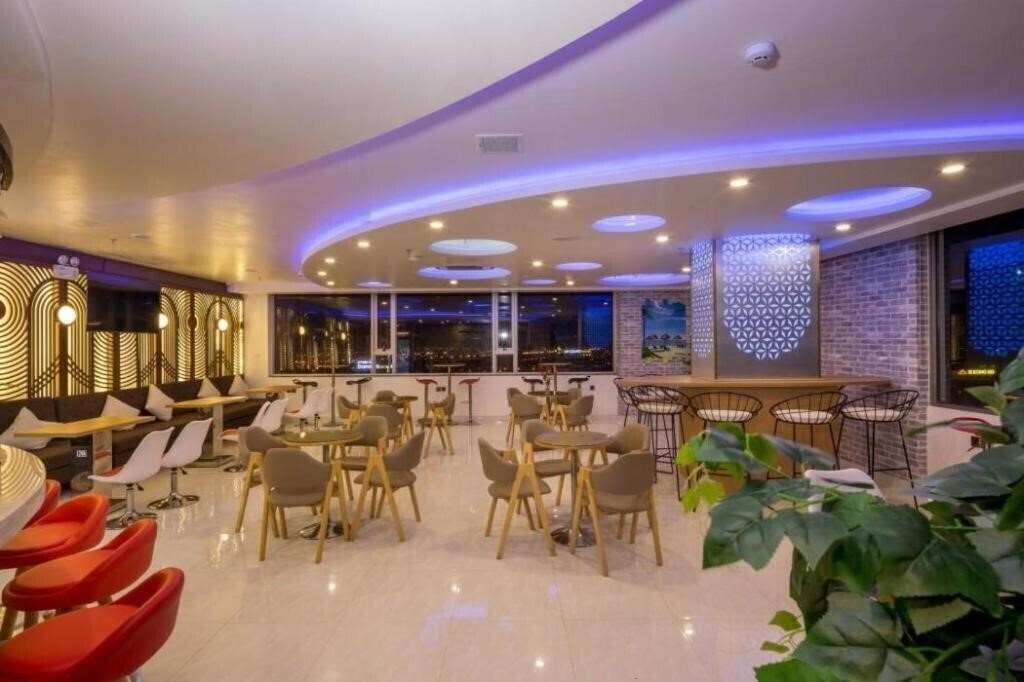 Вид Grand Jeep Hotel 3*