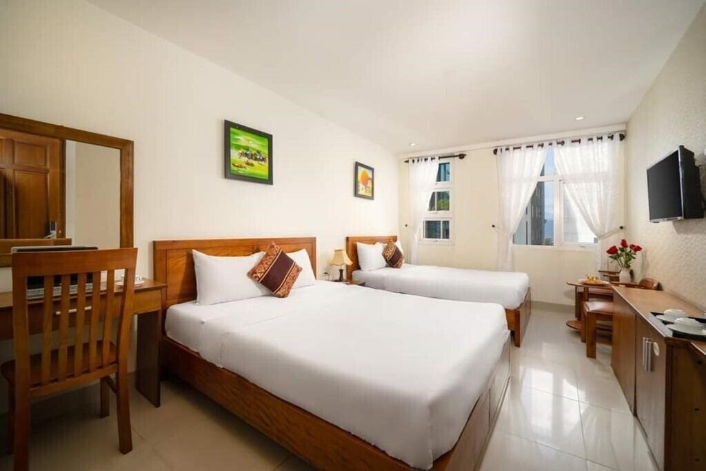 Панорама Lan Nhi Hotel 2*