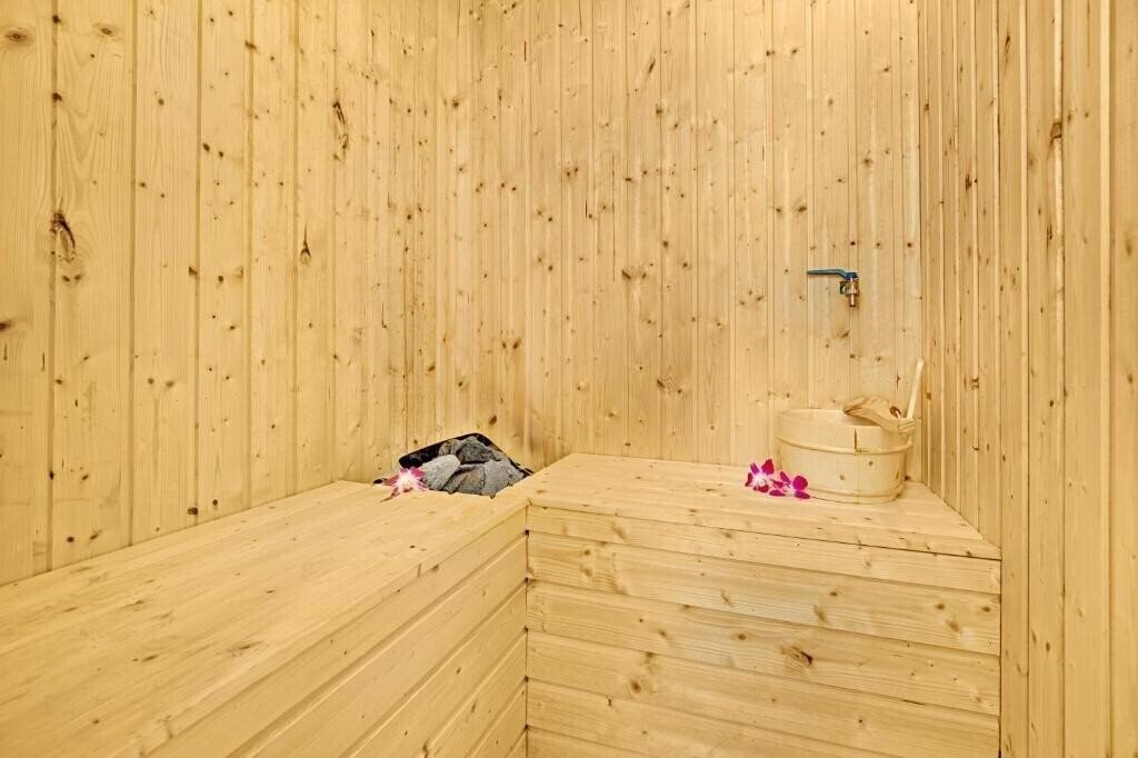 Апартаменты Yarra Ocean Suite Danang 4*